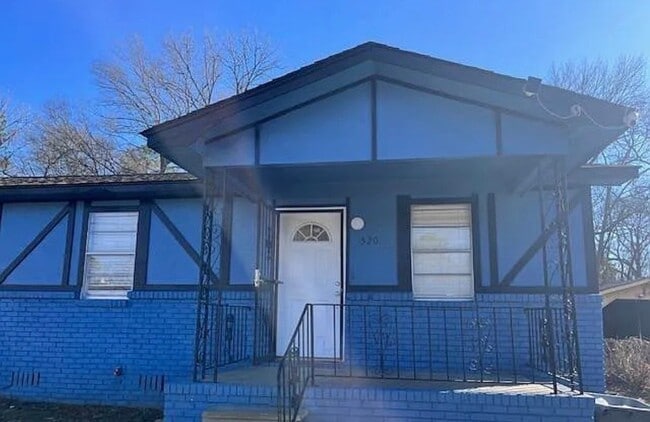 Photo - 520 Brewer Dr