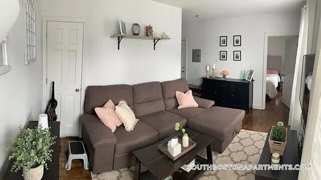 Photo - 30 L St Unit 1