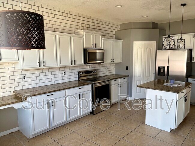 Photo - 2111 Roanoke Springs Dr