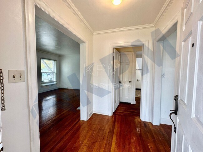 Photo - 875 W Alpine Ave