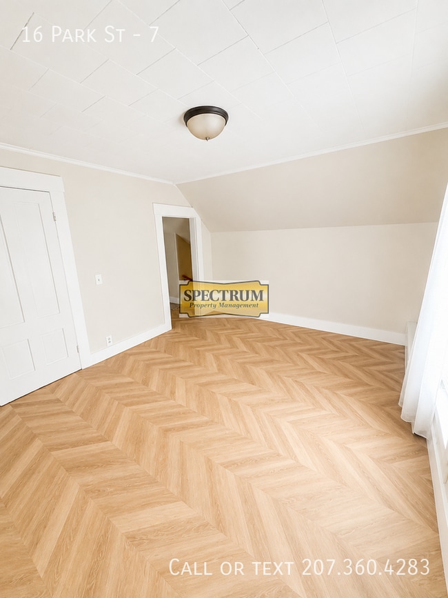 Photo - 16 Park St Unit 7