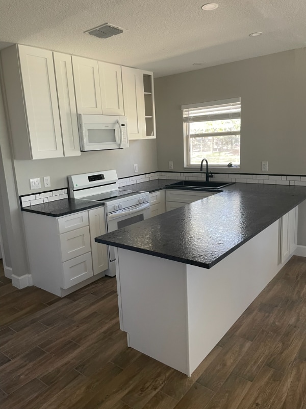 Photo - 222 Banana St Unit 222