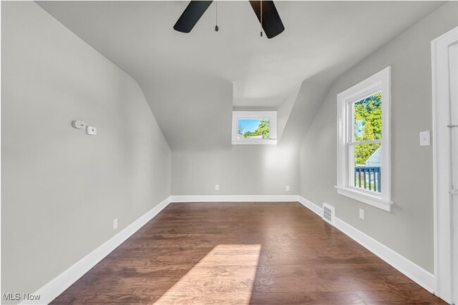 Building Photo - 1717 Granby Ave Unit 2/UP