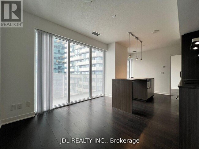 Photo - 88 Harbour St Unit 3010