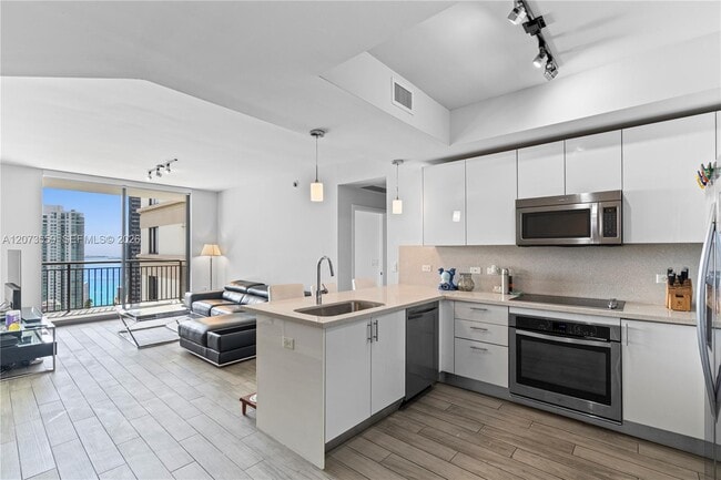 Photo - 999 SW 1st Ave Unit 3307