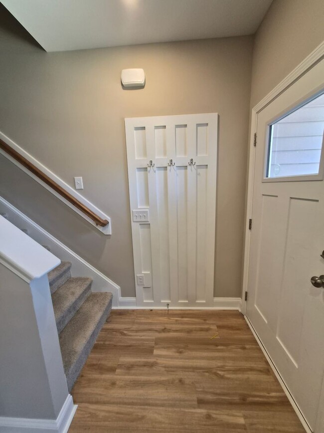 Photo - 187 Loren Rd