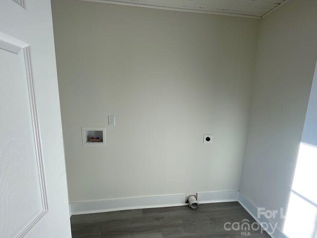 Photo - 649 Arch Dr