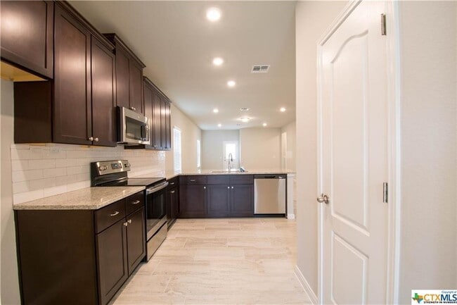 Photo - 2819 Wheatfield Wy