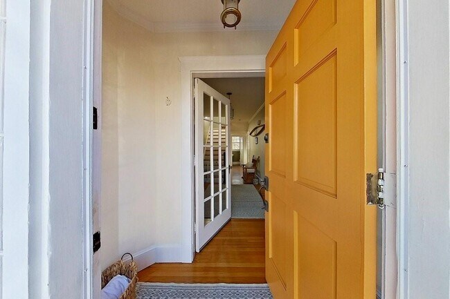 Photo - 27 Cranston Ave