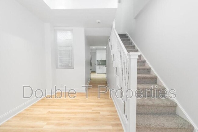 Photo - 737 N Chester St Townhome