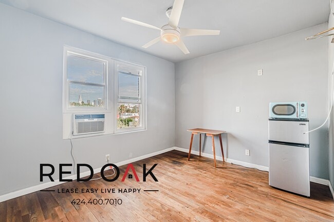 Building Photo - 2731 Beverly Blvd Unit 405