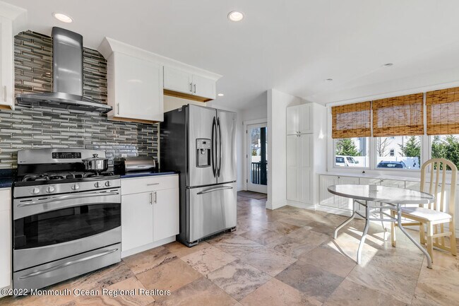 Photo - 35 Birch Ave