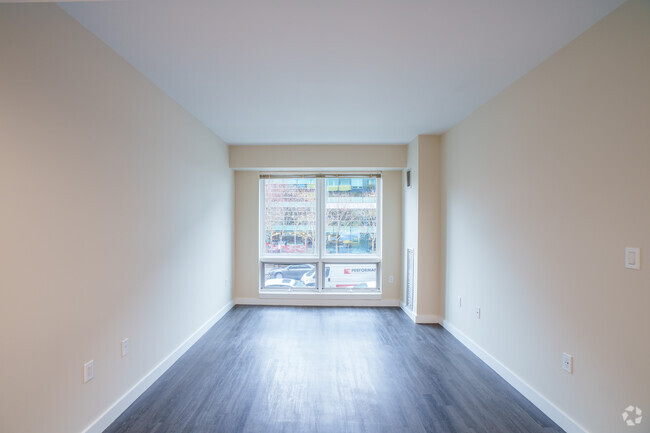 1BR, 1BA - 572 SF - Living Room - Kendall Crossing Apartments
