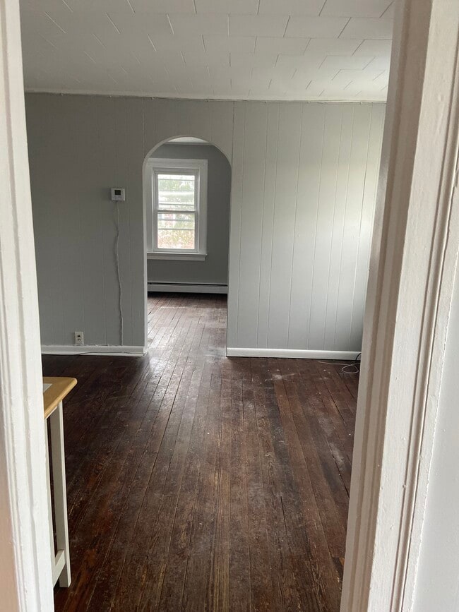 Photo - 107 Church St Unit Third Floor 2 Bedroom Apt