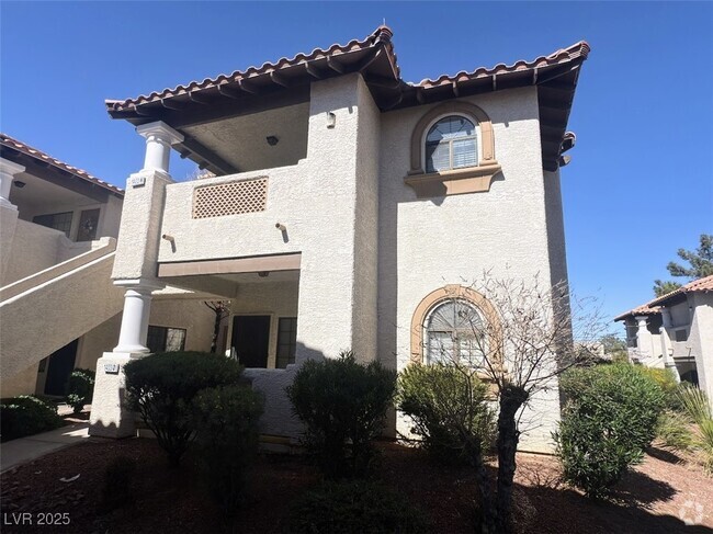Building Photo - 1403 Santa Margarita St Unit D Rental