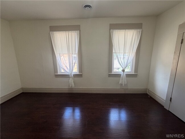 Photo - 80 Meadow Pl