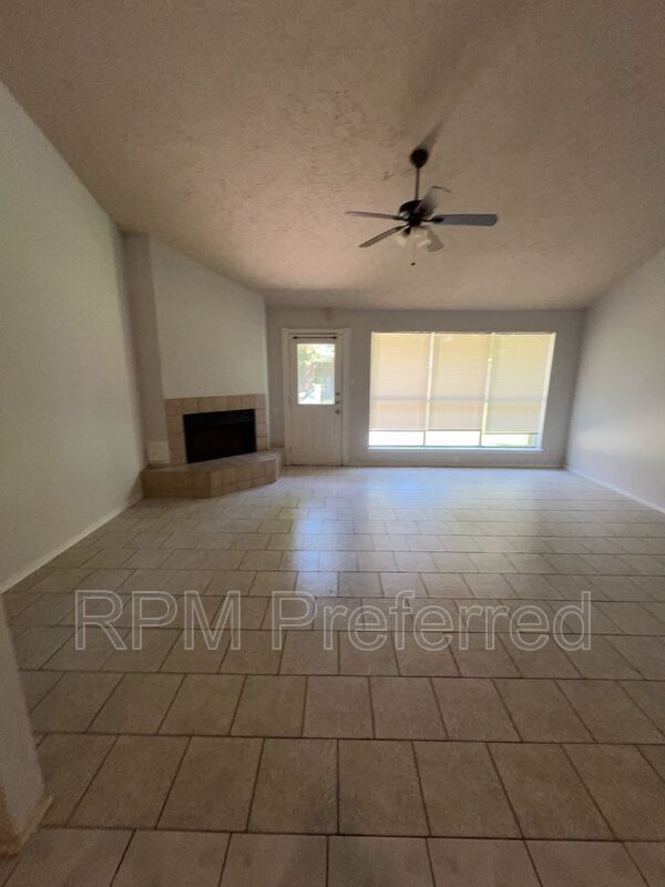 Photo - 2427 Autumn Springs Ln