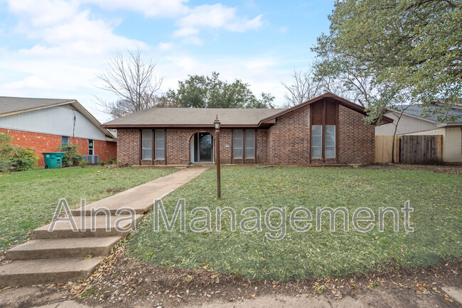 Photo - 1816 Bolingbroke Pl Casa