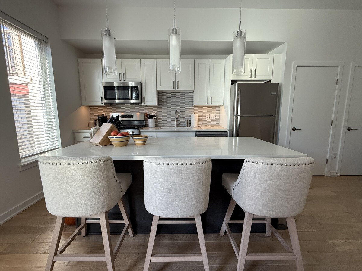 Photo - 2134-36 E Sergeant St Unit 3