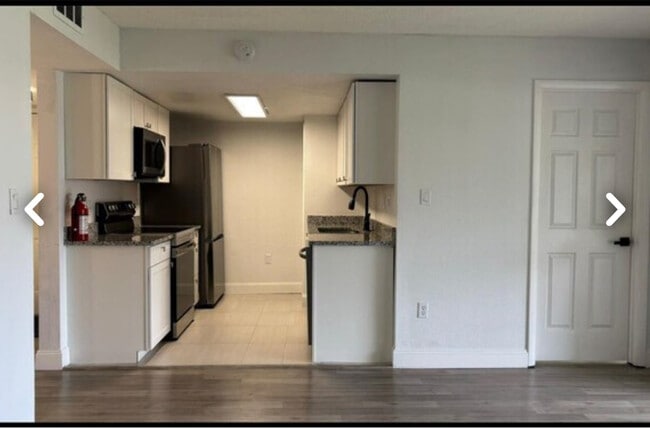 Photo - 836 Sky Lake Cir