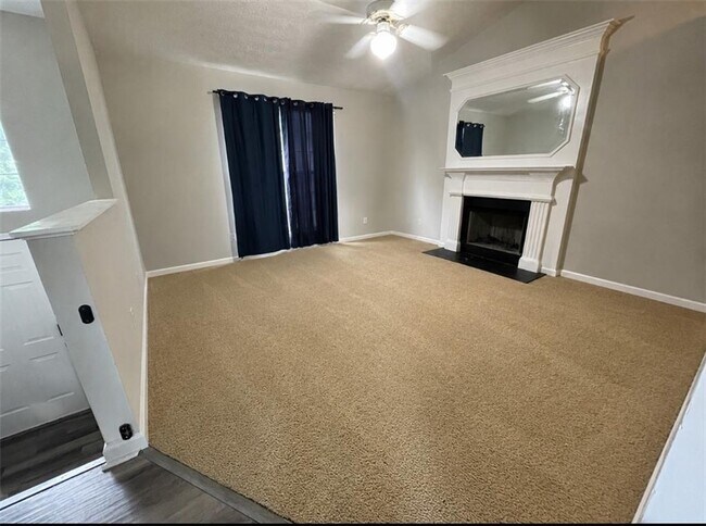 828 Tradd Ct