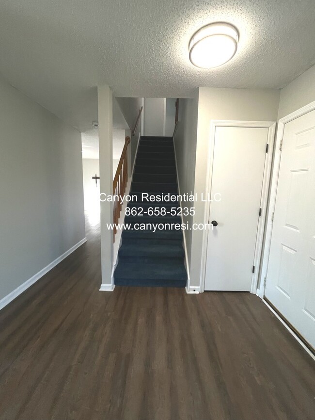 Photo - 14013 SW Galveston Cir