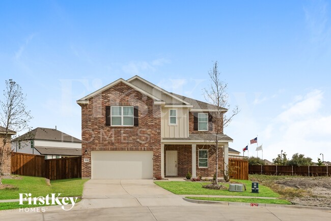Building Photo - 1840 Sandlin Dr