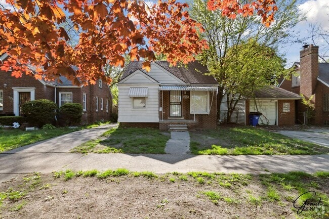 Building Photo - $1300 3 bedroom bungalow Rental