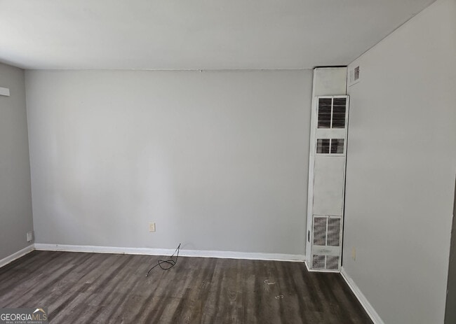 Photo - 6494 Lower Dixie Lake Rd