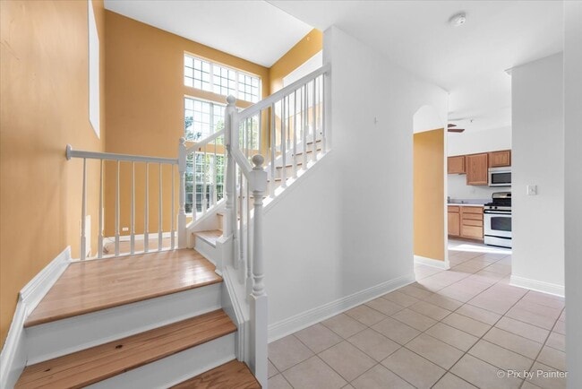 Photo - 827 Riding Ln