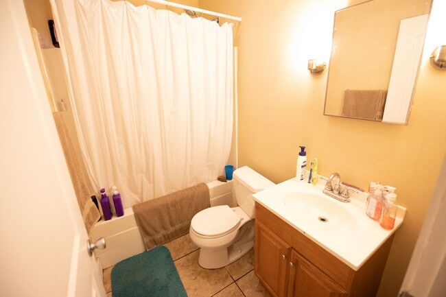 Photo - 1540 Independence St