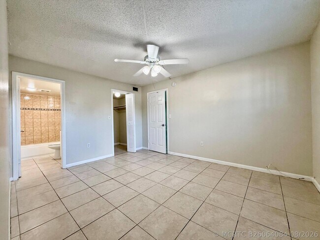 Photo - 700 SW 81st Ave Unit 1A