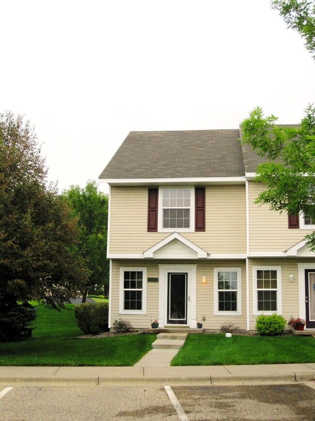 Building Photo - 1960 Pika Trl