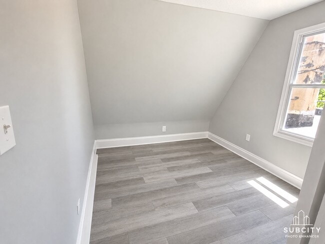Photo - 192 Seymour Ave Unit 3