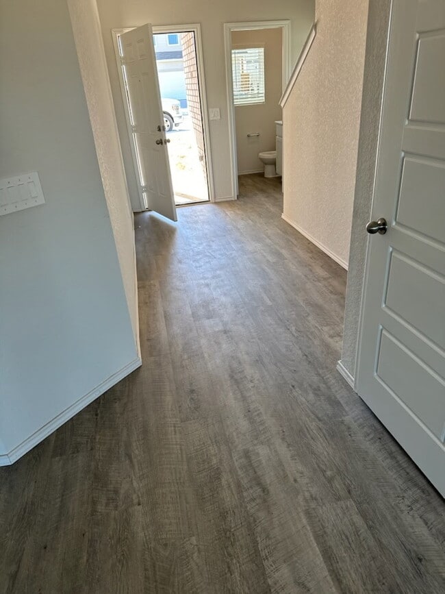 Photo - 2040 Palmer PL