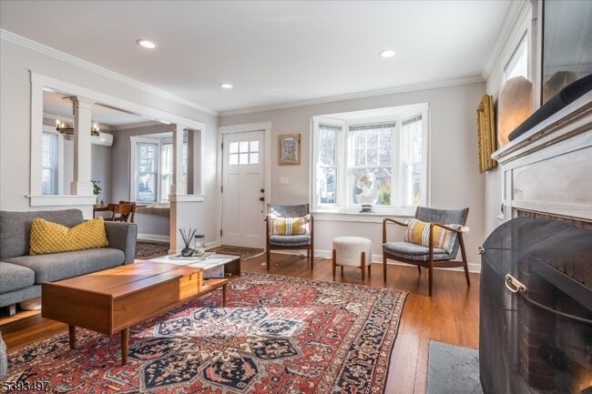 Photo - 203 Locust Dr