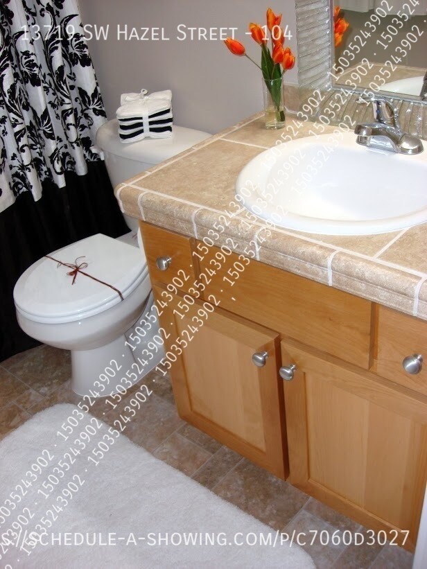 Photo - 13719 SW Hazel St Unidad 104