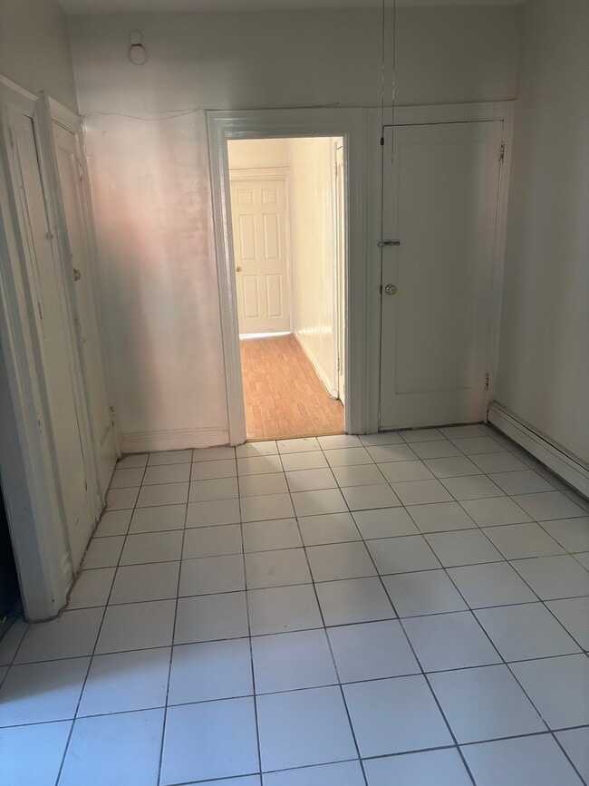 Photo - 201 E 51st St Unit Apt 2