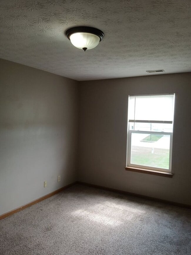 Photo - 2403 Edison Dr