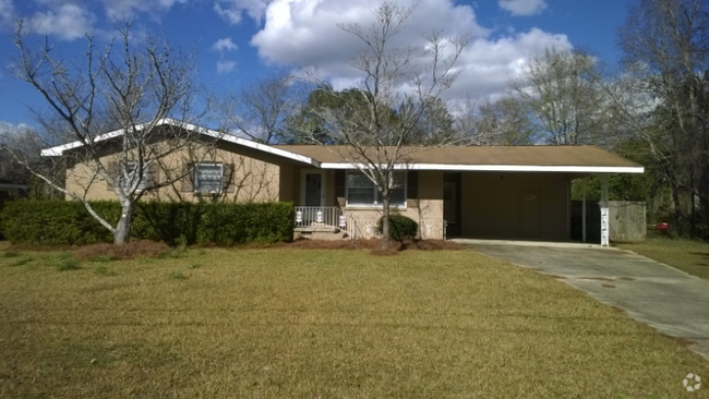Building Photo - 904 Martin St Rental