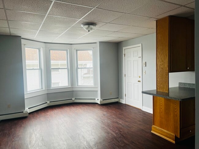 Photo - 876 Middle St Unit Second Floor 2