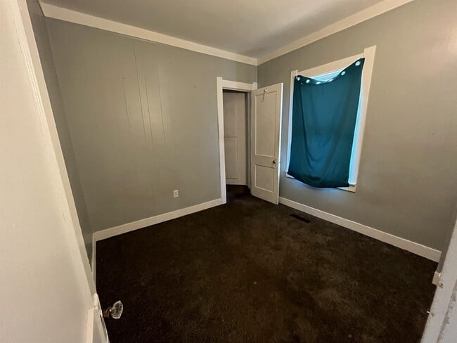 Photo - 1942 Barrows St