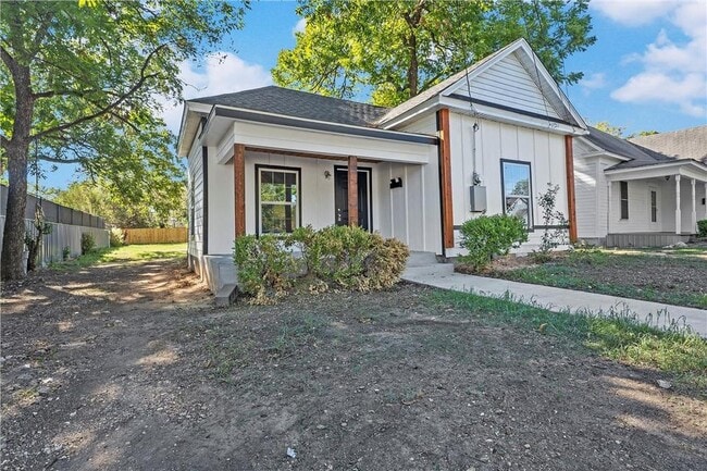 Photo - 1908 Ross Ave