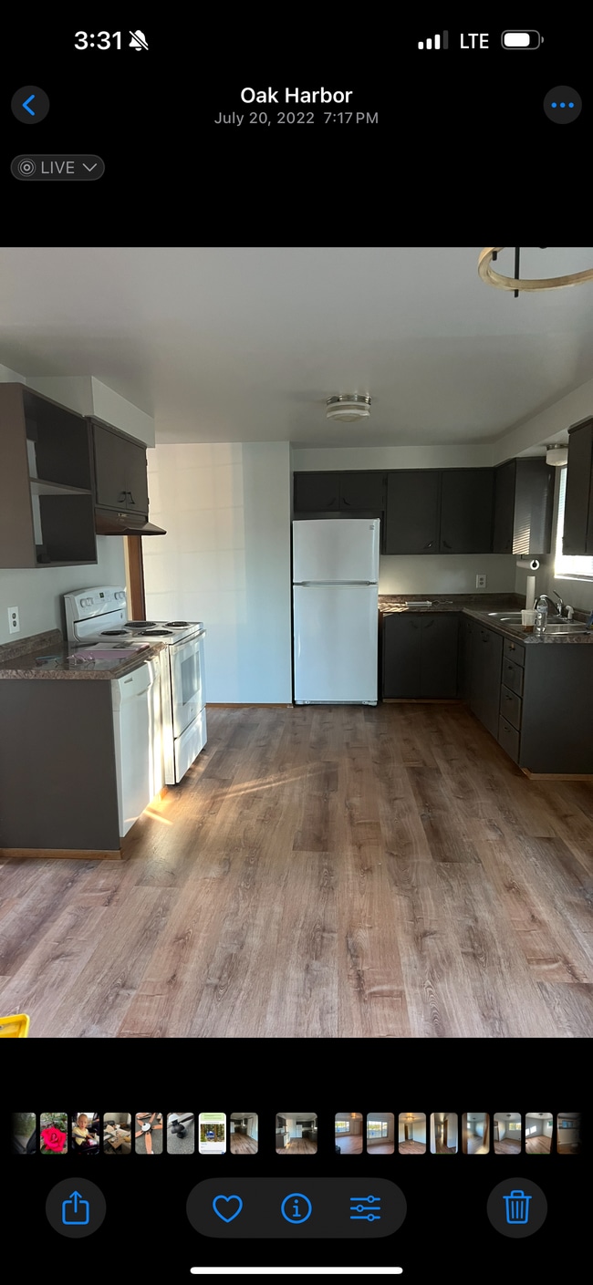 Photo - 899 Cathlamet Dr