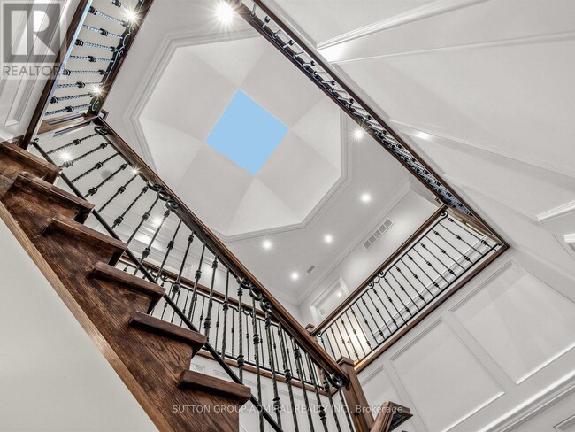 Photo - 5 Lloydminster Crescent