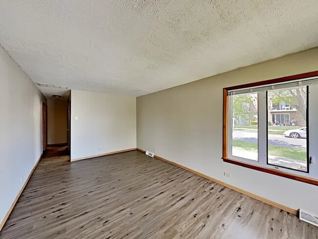 Photo - 7700 Monitor Ave
