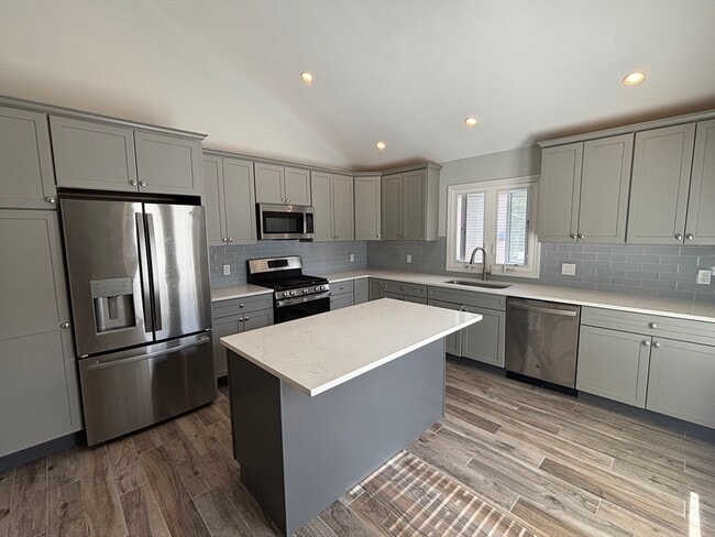 Photo - 47 Dighton St Unit 2