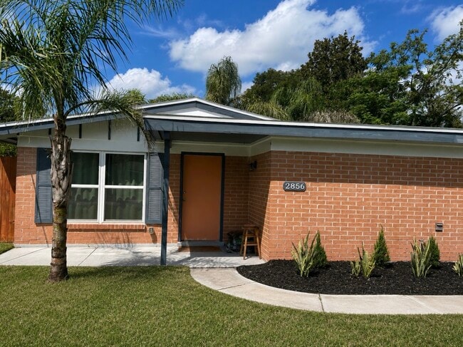 Photo - 2856 Tulip Cir E
