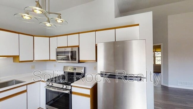 Photo - 6945 Yellowpine Dr