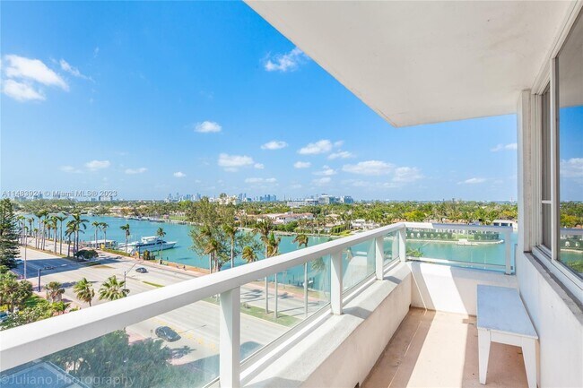 5005 Collins Ave Unit 808